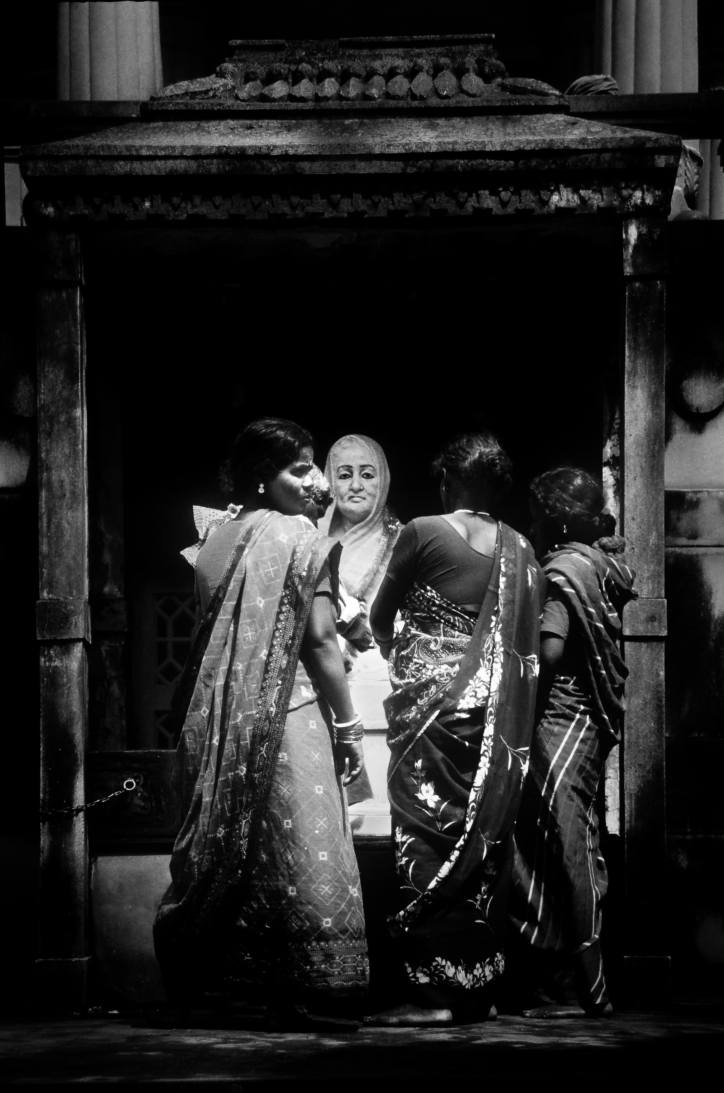 Women at Naulakha Temple